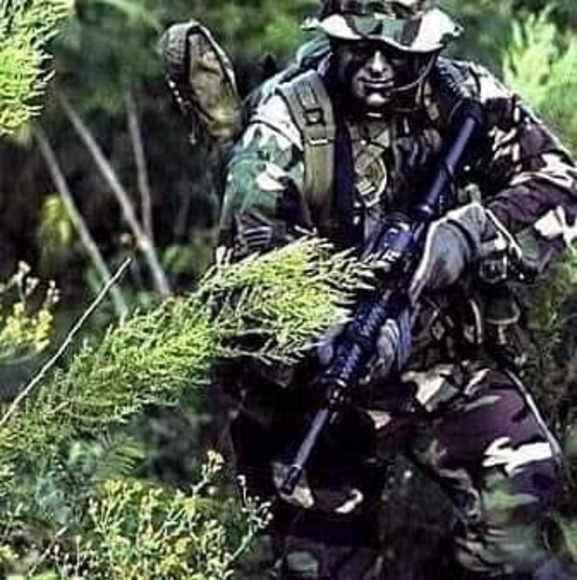 Meet your Posher, Mike - Picture 1 of 1